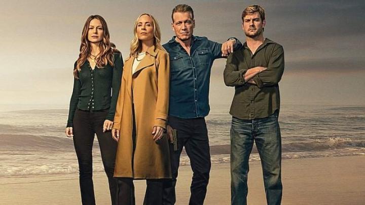 مسلسل The Waterfront الموسم الاول الحلقة 5 مترجمة