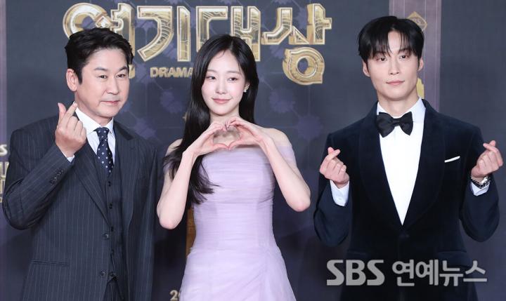 حفل SBS Drama Awards مترجم