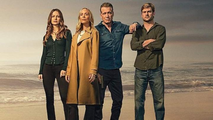 مسلسل The Waterfront الموسم الاول الحلقة 1 مترجمة